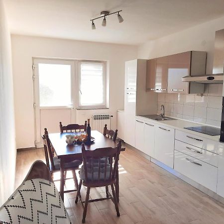 Apartment Nino In PUY Exterior foto