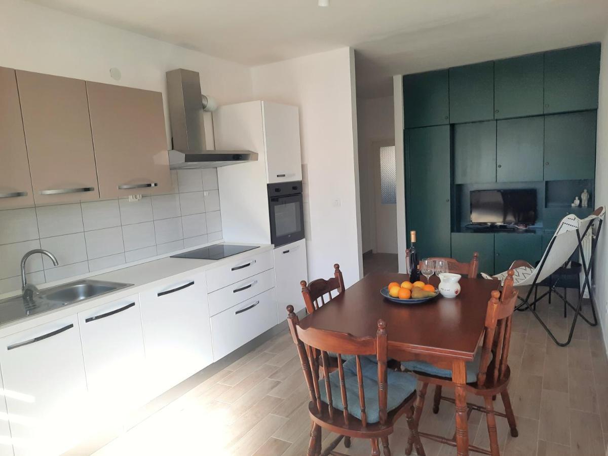 Apartment Nino In PUY Exterior foto